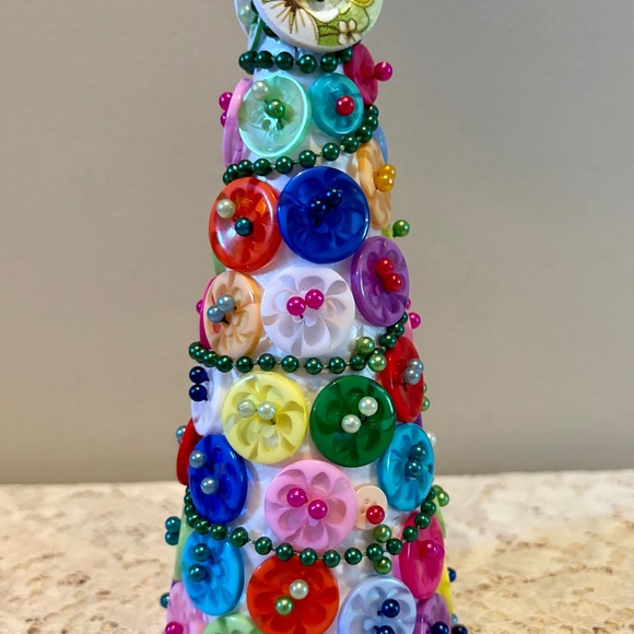 BUTTON TREE - 7.5" - Picture 4 of 4